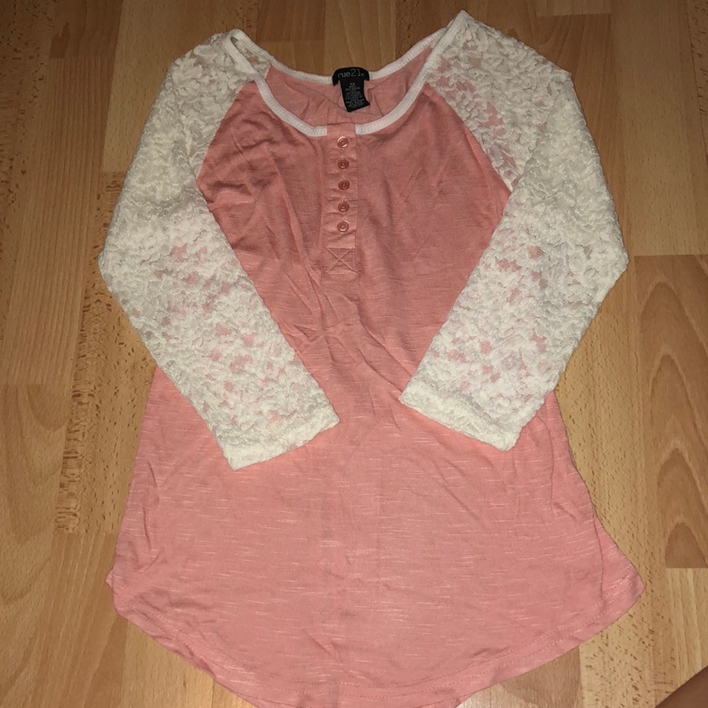 Rue21 Top